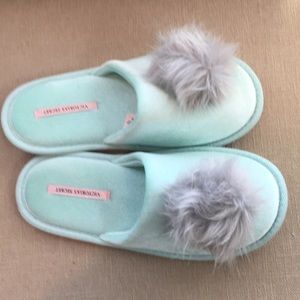 Victoria’s Secret Slippers